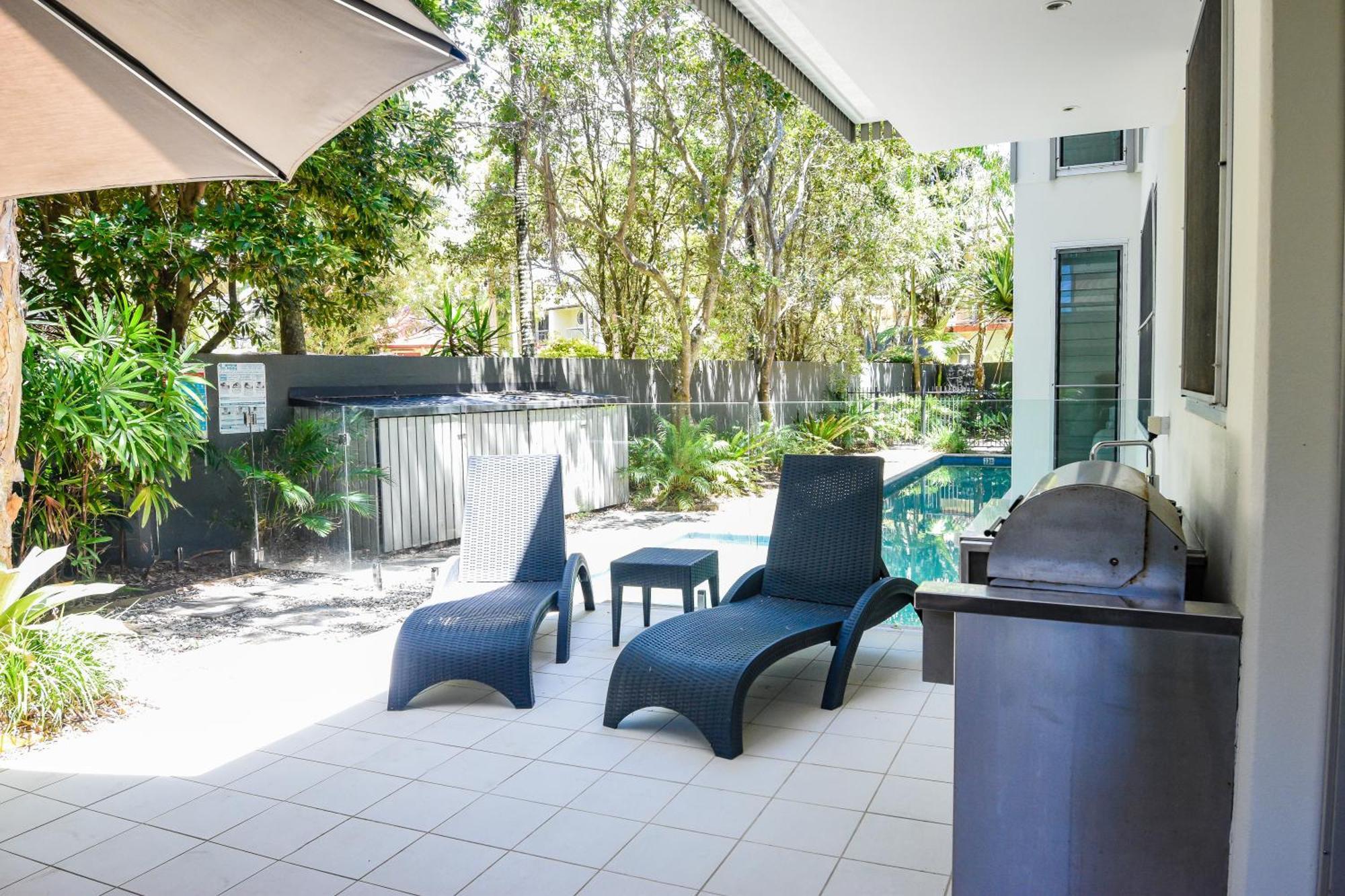 East On Byron Hotel Byron Bay Exterior photo